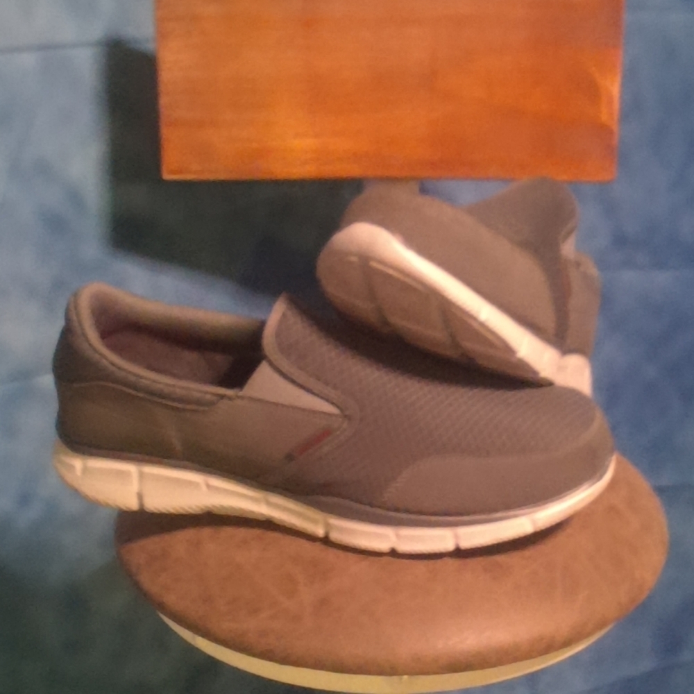 Men's shoes